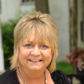 Joanne Graves